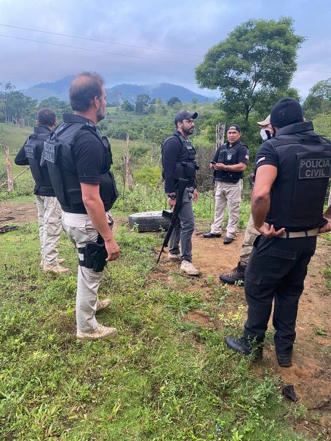 Polícia Civil com apoio da Polícia Militar (RONDESP e 8a CIPM) deflagrou a  operação Mundare em Iguaí…