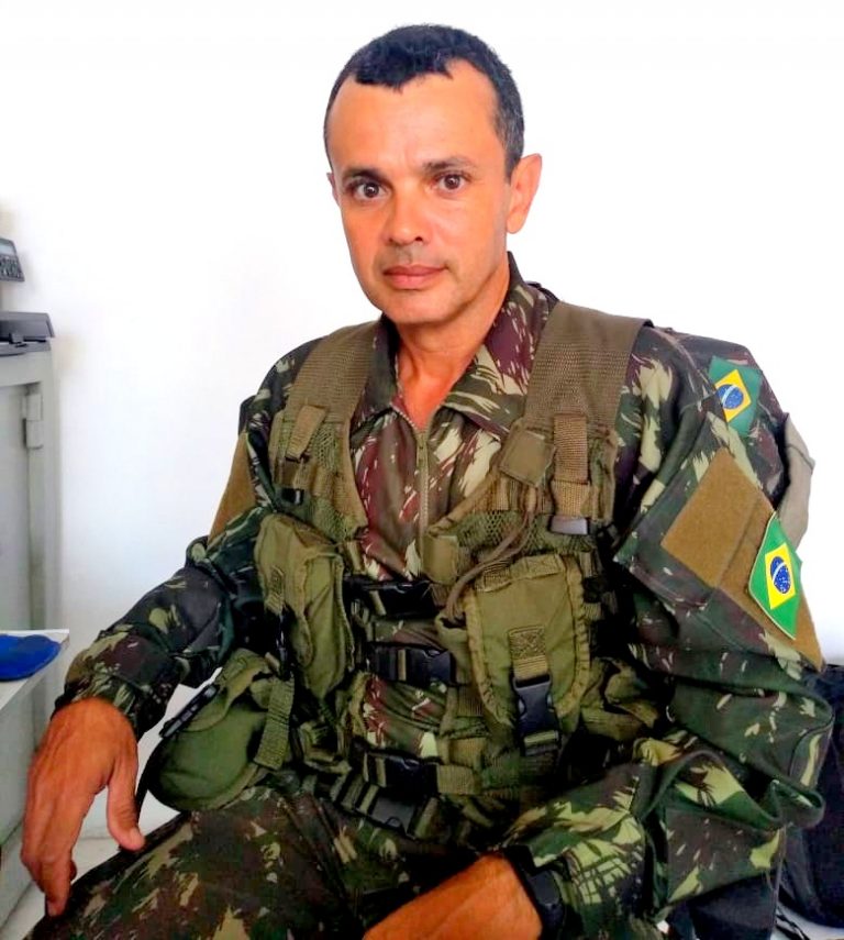 Aniversário do chefe de instrução do Tiro de Guerra de Itapetinga subtenente Schultz