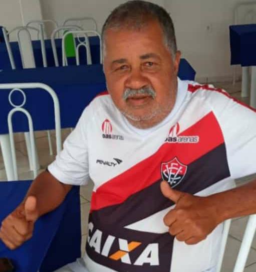 Foi encontrado morto em sua residência, o comerciante e ex-vereador de Itororó, Antônio Roberto Costa mais conhecido como “Ró Cachaça”.