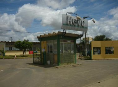 Conquista: Homem tem surto e invade ala do Hospital Geral com pedaço de madeira