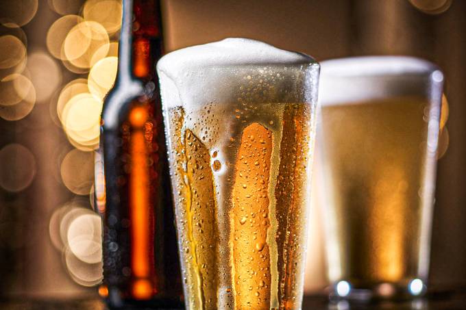 Cervejas da Ambev ficam mais caras em outubro