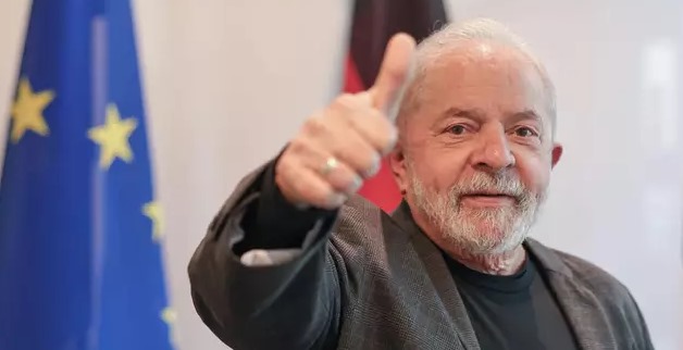 Lula ataca Bolsonaro: “cópia mal feita do Trump”