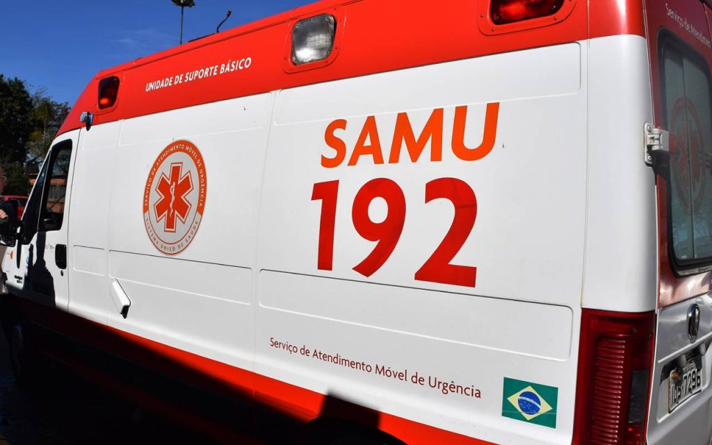 Governo do Estado entrega ambulâncias para municípios atingidos pelas chuvas