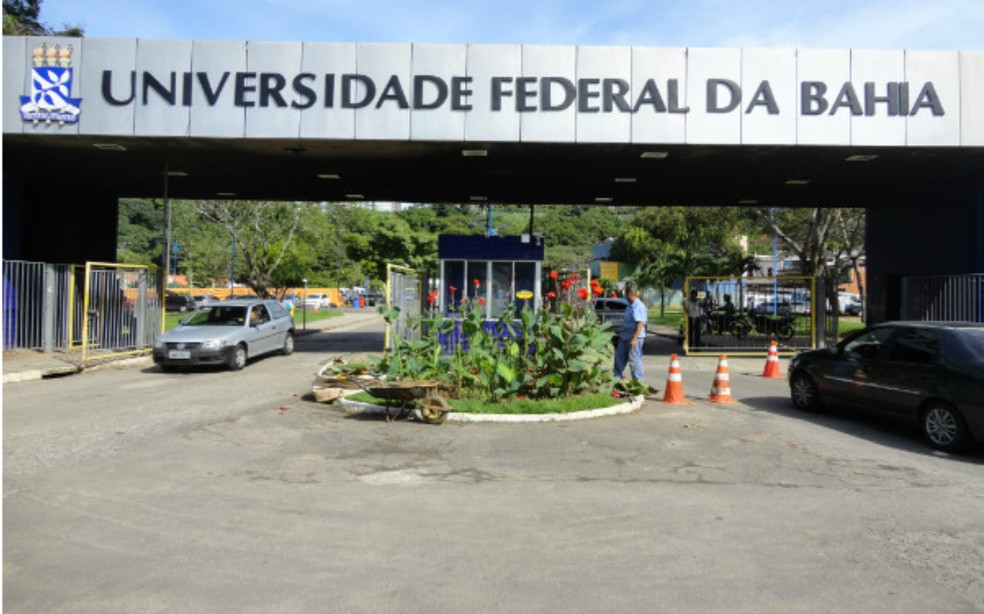 UFBA lança formulário de comprovação de esquema vacinal contra Covid-19; certificado será exigido para acesso à universidade