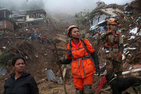 Número de mortos e desaparecidos aumenta em Petrópolis