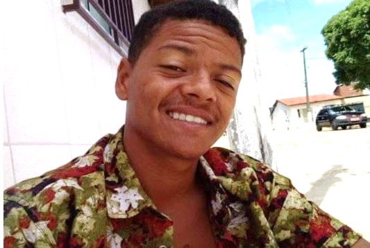 Itambé: Jovem é Morto a Golpe de Faca