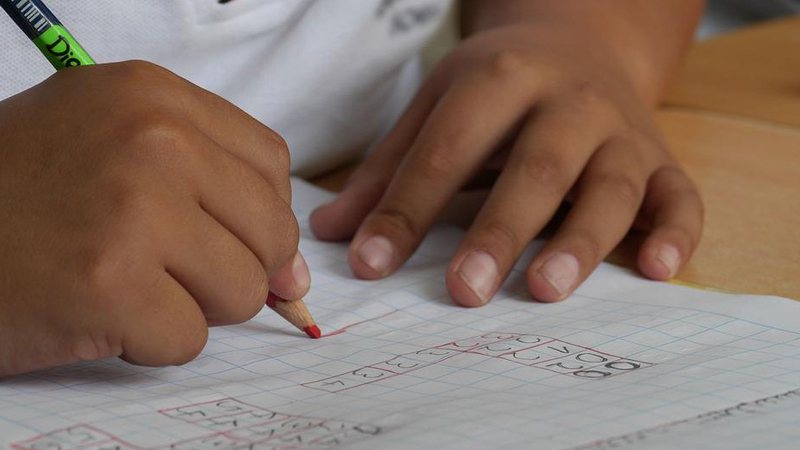 Criança ajuda na captura de pedófilo após ‘Carta para Deus’