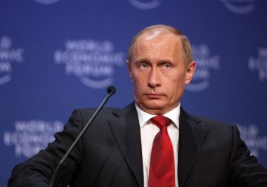 Putin assina lei que determina 10 anos de prisão para soldado que se recusar a lutar