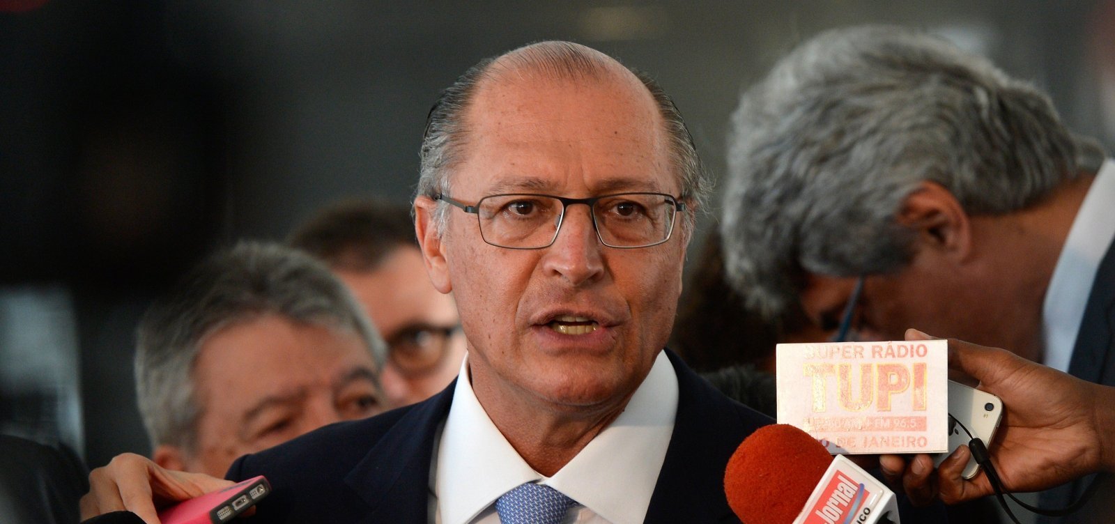 Alckmin diz que reunião de transição no Planalto foi proveitosa e cita parabéns de general