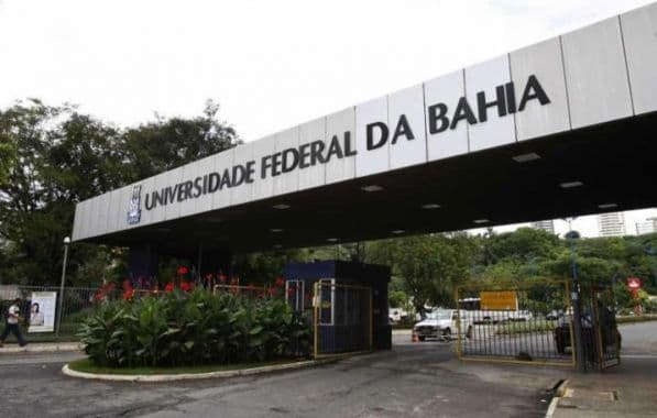 Durante jogo do Brasil, governo anuncia bloqueio de R$ 344 milhões nas universidades e IFES