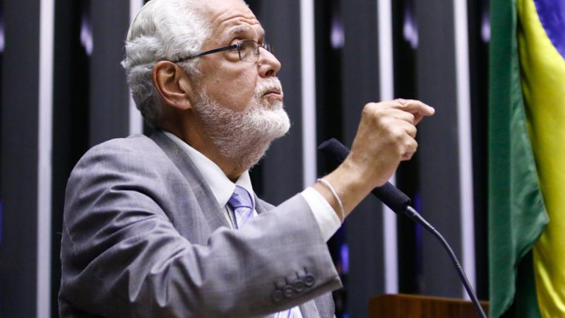 Deputados aprovam nova política de acesso à saúde bucal no SUS; saiba o que muda