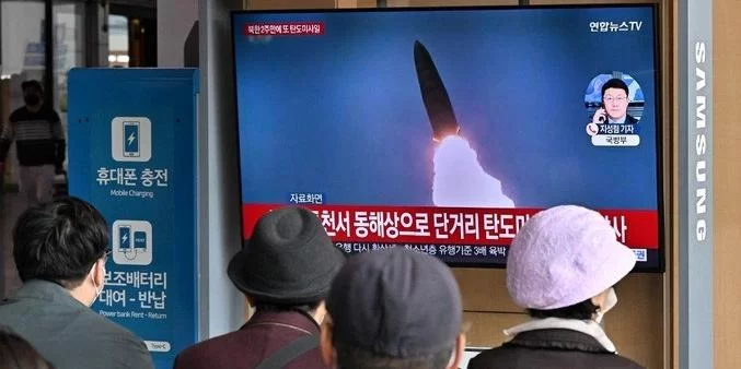 EUA, Japão e Coreia do Sul prometem “resposta forte” a testes nucleares da Coreia do Norte