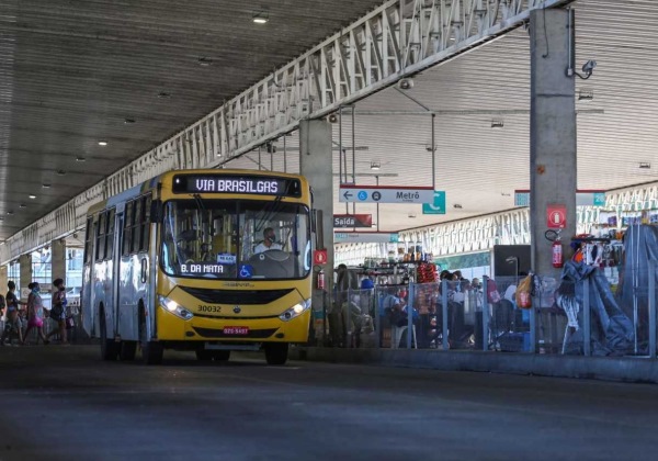 Tarifa zero nos ônibus ganha força e será debatida por equipe de Lula