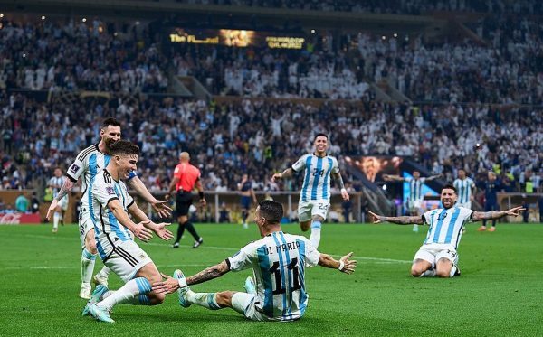 Em final incrível, Argentina bate França nos pênaltis e é tricampeã