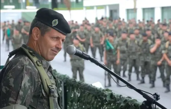 General Tomás Miguel Ribeiro Paiva é nomeado por Lula como novo comandante do Exército