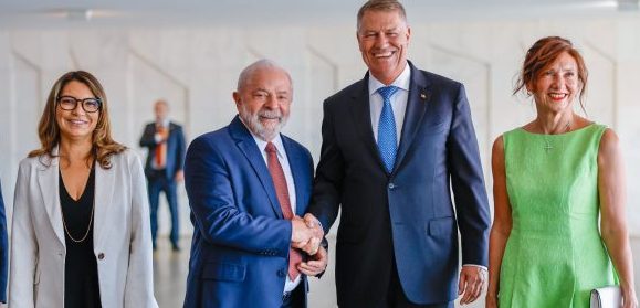 Lula recebe presidente da Romênia, Klaus Iohannis, para reunião no Itamaraty