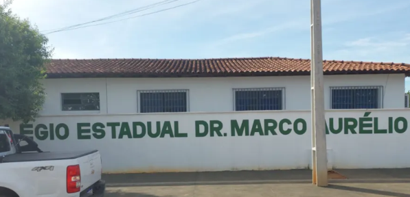 Adolescente esfaqueia colegas em escola estadual de Goiás