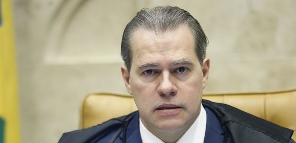 Ministro do STF admite ter condenado petista no Mensalão sabendo de sua inocência