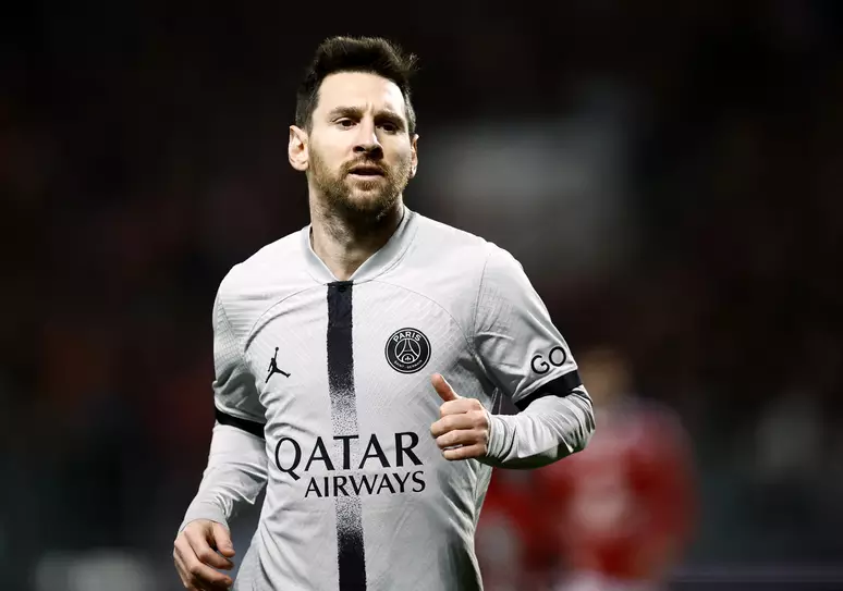 Técnico anuncia saída de Lionel Messi do PSG