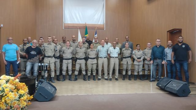 8ªCIPM: Solenidade em alusão ao Dia do Soldado