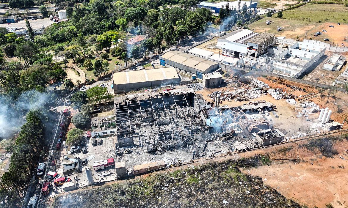 Cabreúva decreta luto de três dias após explosão em metalúrgica; De acordo com a prefeitura, quatro pessoas morreram no acidente