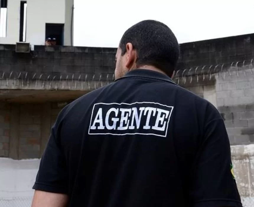 Agente penitenciário  é demitido após matar mulher