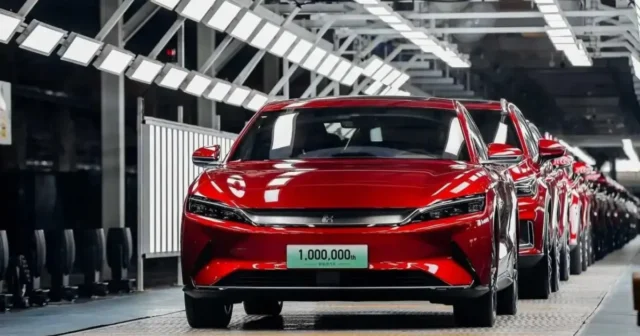 Pela primeira vez, BYD ultrapassa Tesla em vendas trimestrais de carros elétricos