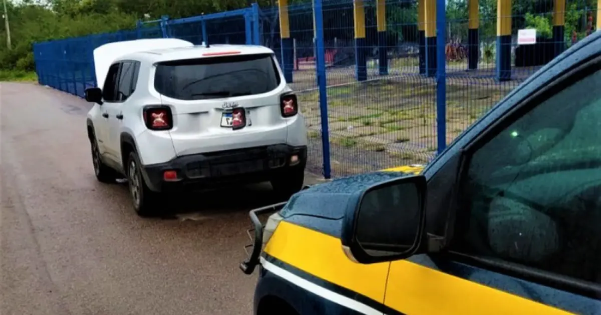 Homem aluga carro para fazer viagem durante o Carnaval e acaba detido por receptação no interior da Bahia