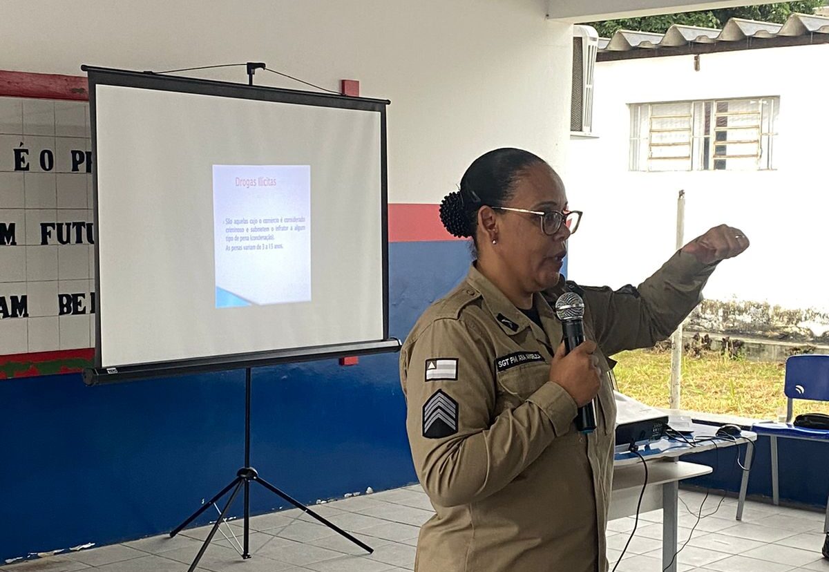 Itapetinga: Palestra de Prevenção Ao Uso De Álcool e Drogas: No Otávio Camões e Nair D’esquivel Jandiroba