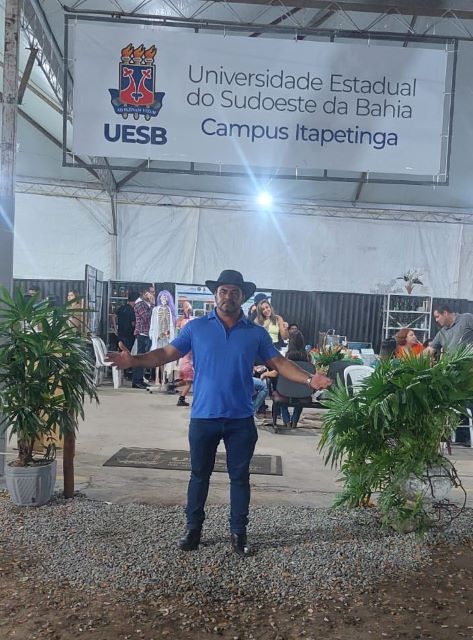 Silvio Treinador: Uma Visita Marcante à 52ª Exposição Agropecuária de Itapetinga e Participação Ativa em Curso da UESB