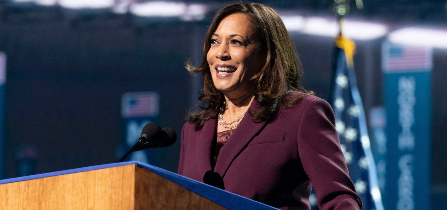 Kamala Harris arrecada R$ 1,1 bilhão em uma semana de campanha