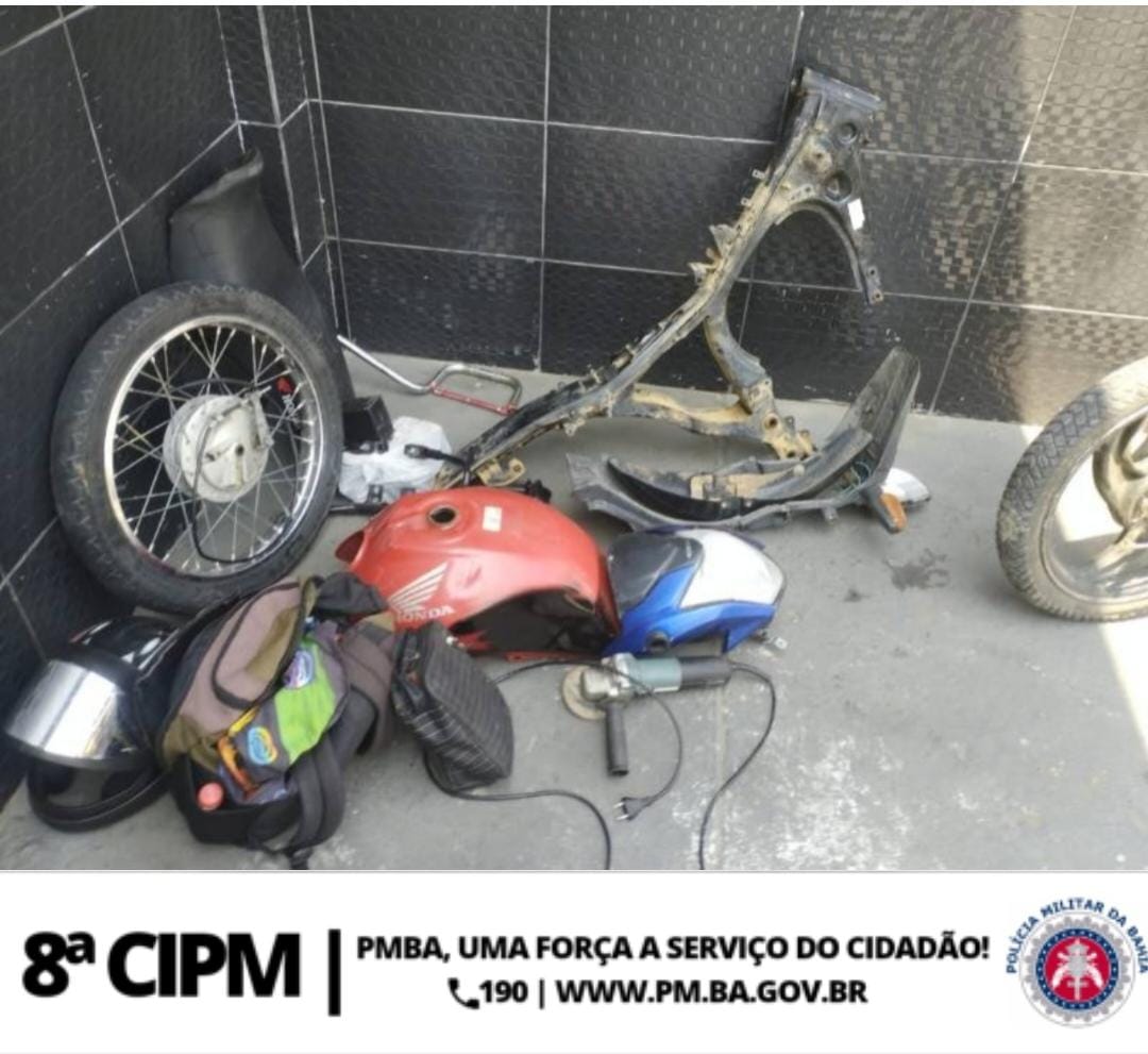 Policiais da 8ª CIPM apreendem moto com restrição de furto/roubo no 12 de Dezembro