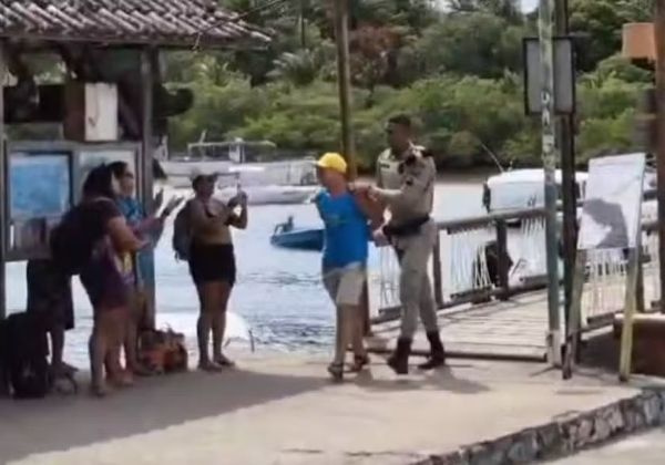 Na Bahia: Turista israelense é preso por injúria racial e corrupção ativa