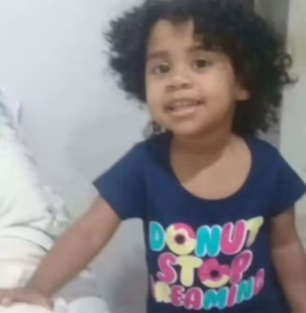 Menina de 3 anos morre após engasgar com pão e mingau em Vitória da Conquista