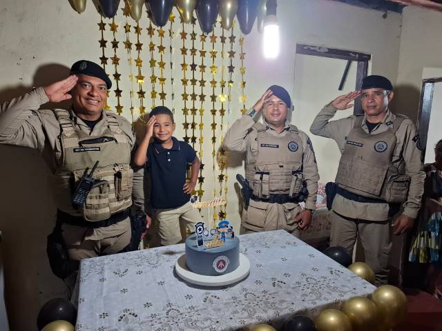 Policiais da 8ª CIPM Celebram com o Pequeno Benedito em Aniversário Temático em Macaraní